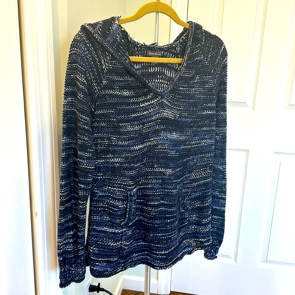 Eddie Bauer Hooded sweater